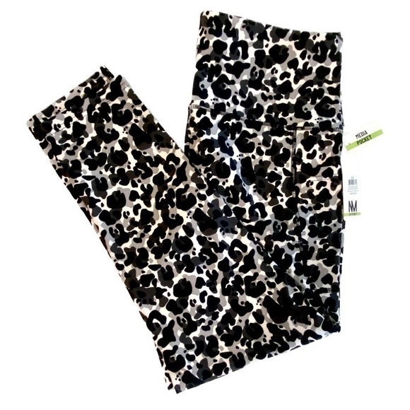 Nicole Miller Animal Print High Waisted Leggings Plus Size - Picture 1 of 12